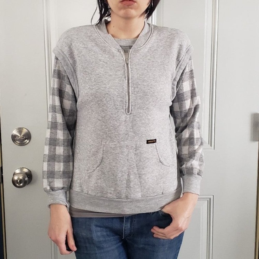 80s/90s Gray Layered Look Sweatshirt